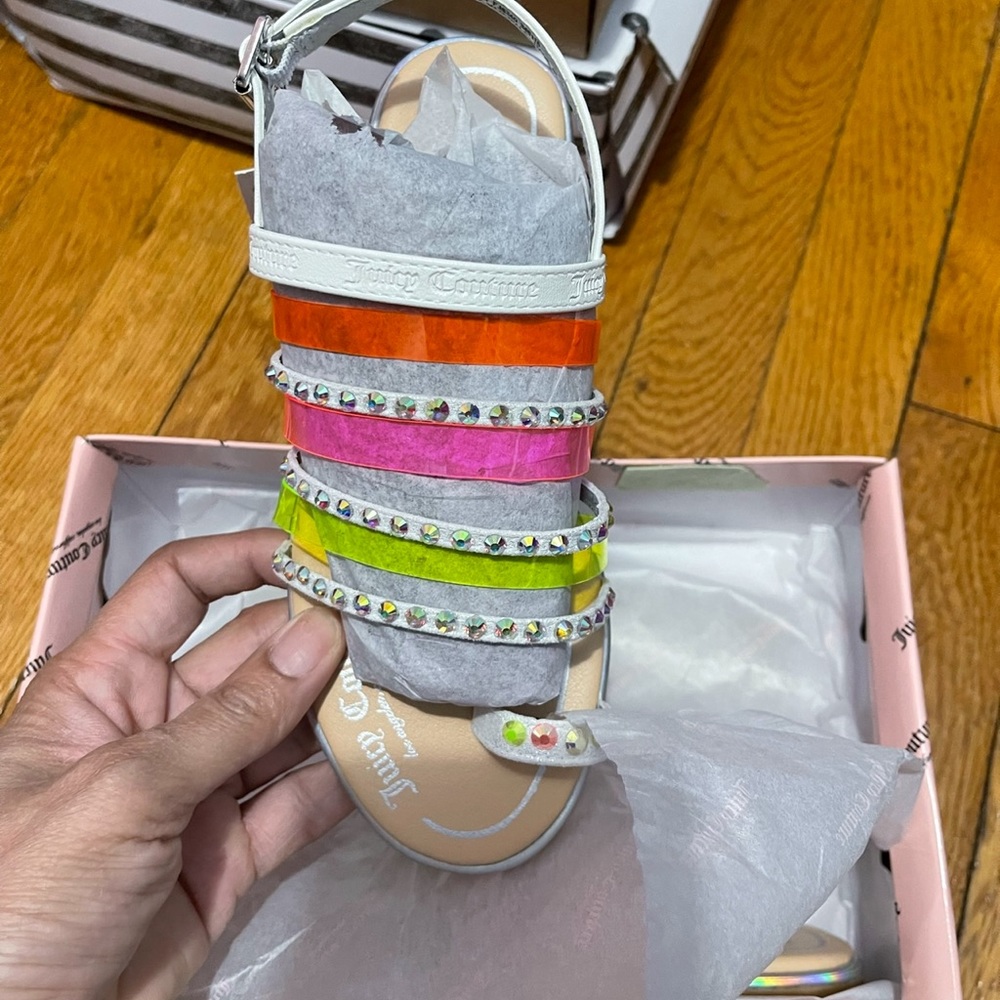 Juicy couture sandals